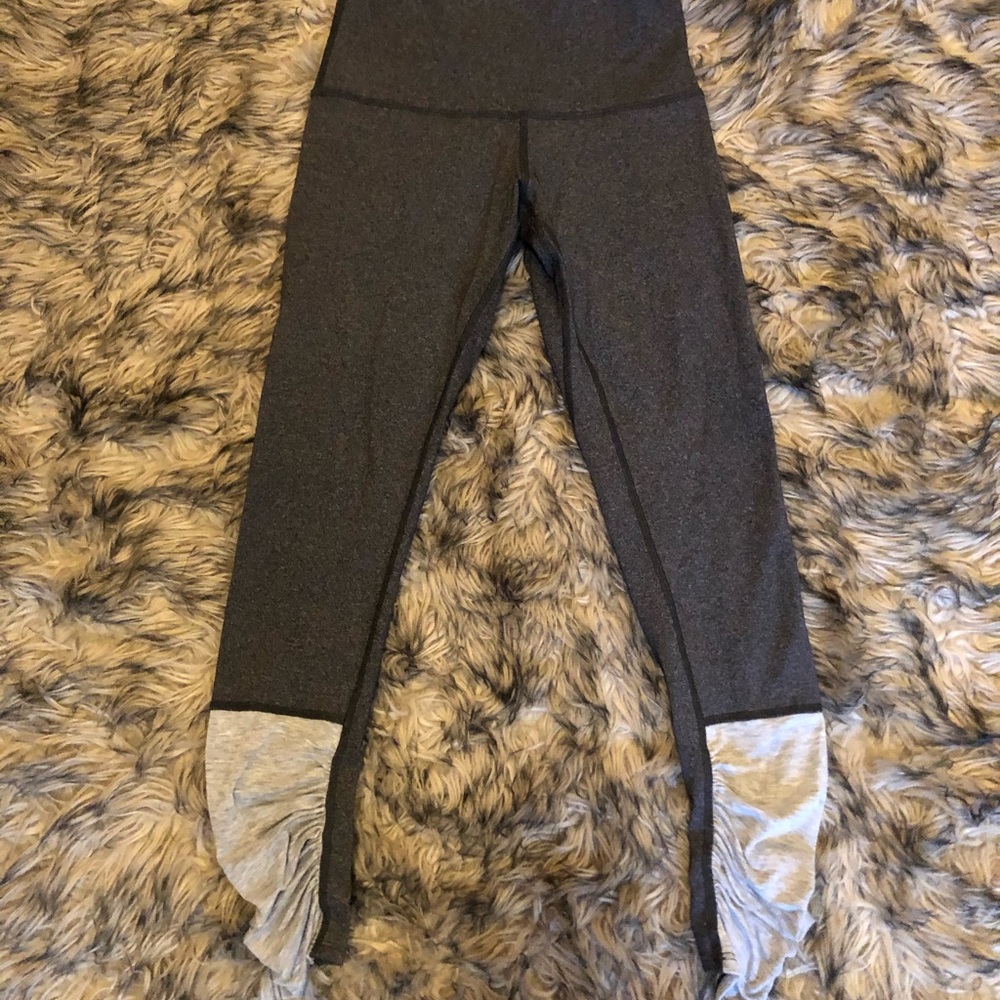 Ethona leggings  grey leggings. Size med